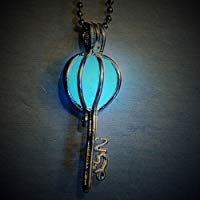 Tocoss(TM) (Regalo de los mejores amigos) Mujeres Europea Atlantis plata brillan en la oscuridad Declaraci&uml;&reg;n Locket hueco perforado de punk pendiente de la llave luminosa Gargantilla Collar